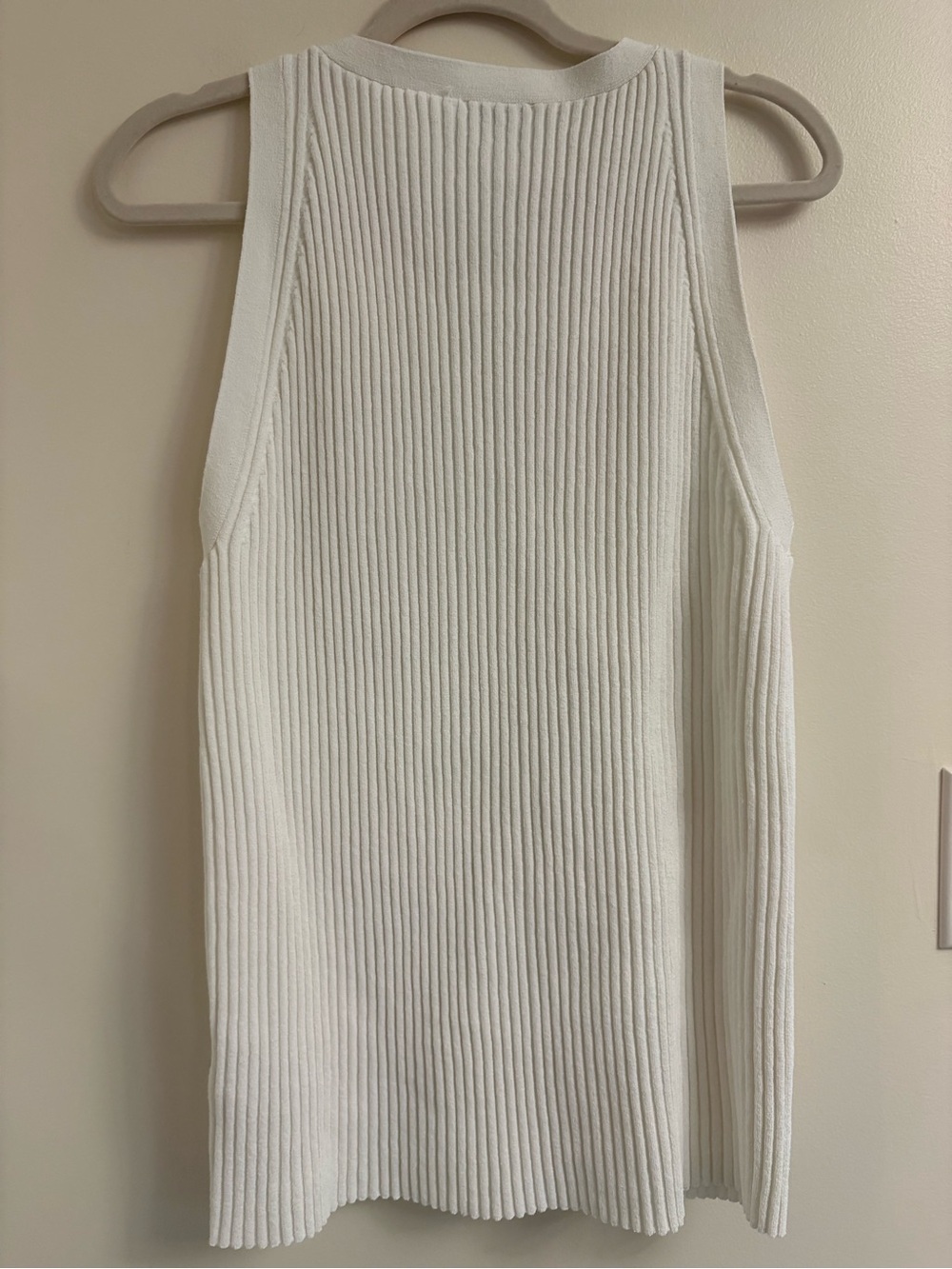 COS White Ribbed V-Neck Button Front Tank Top - Picture 4 of 9